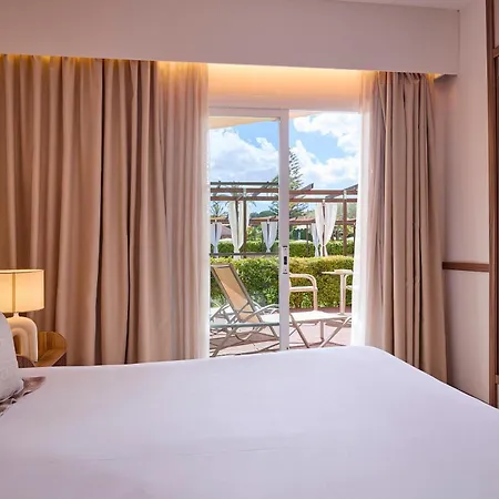 Aparthotel Zafiro Picafort 4*