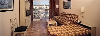 Apartmanhotel Zafiro Picafort 4*