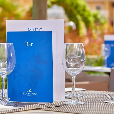 Lejlighedshotel Zafiro Picafort 4*
