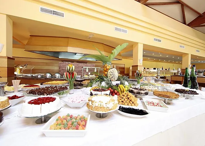 Apartmanhotel Zafiro Picafort 4*